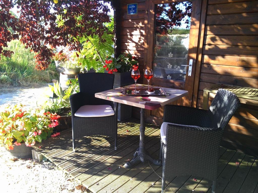 Le Bassin Du Tertre Bed and Breakfast Fronsac  Værelse billede